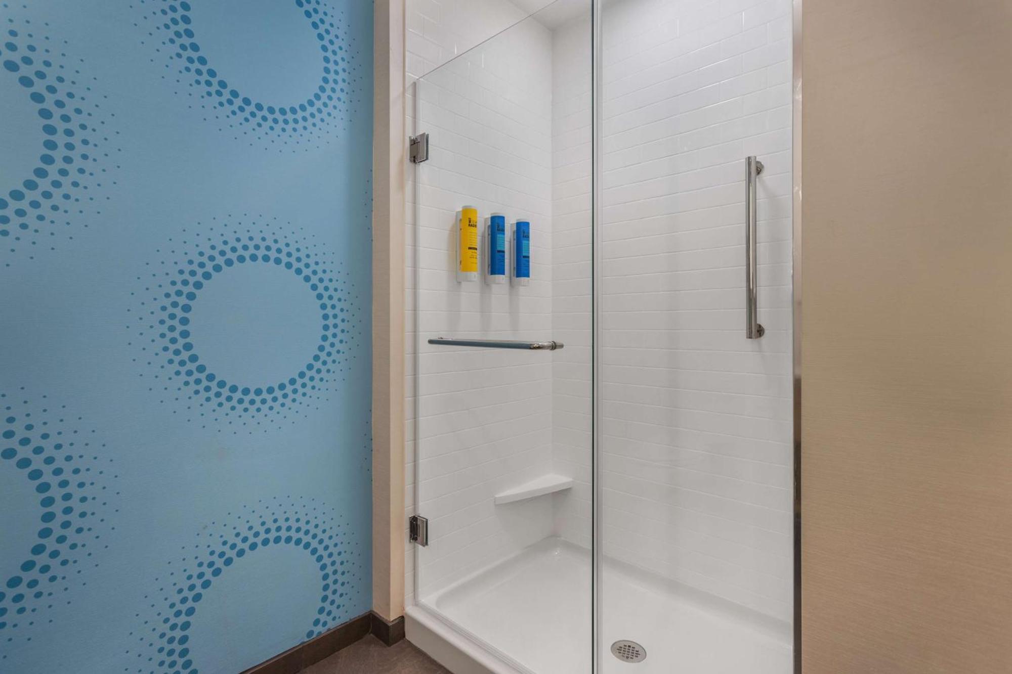 Tru By Hilton Janesville Extérieur photo