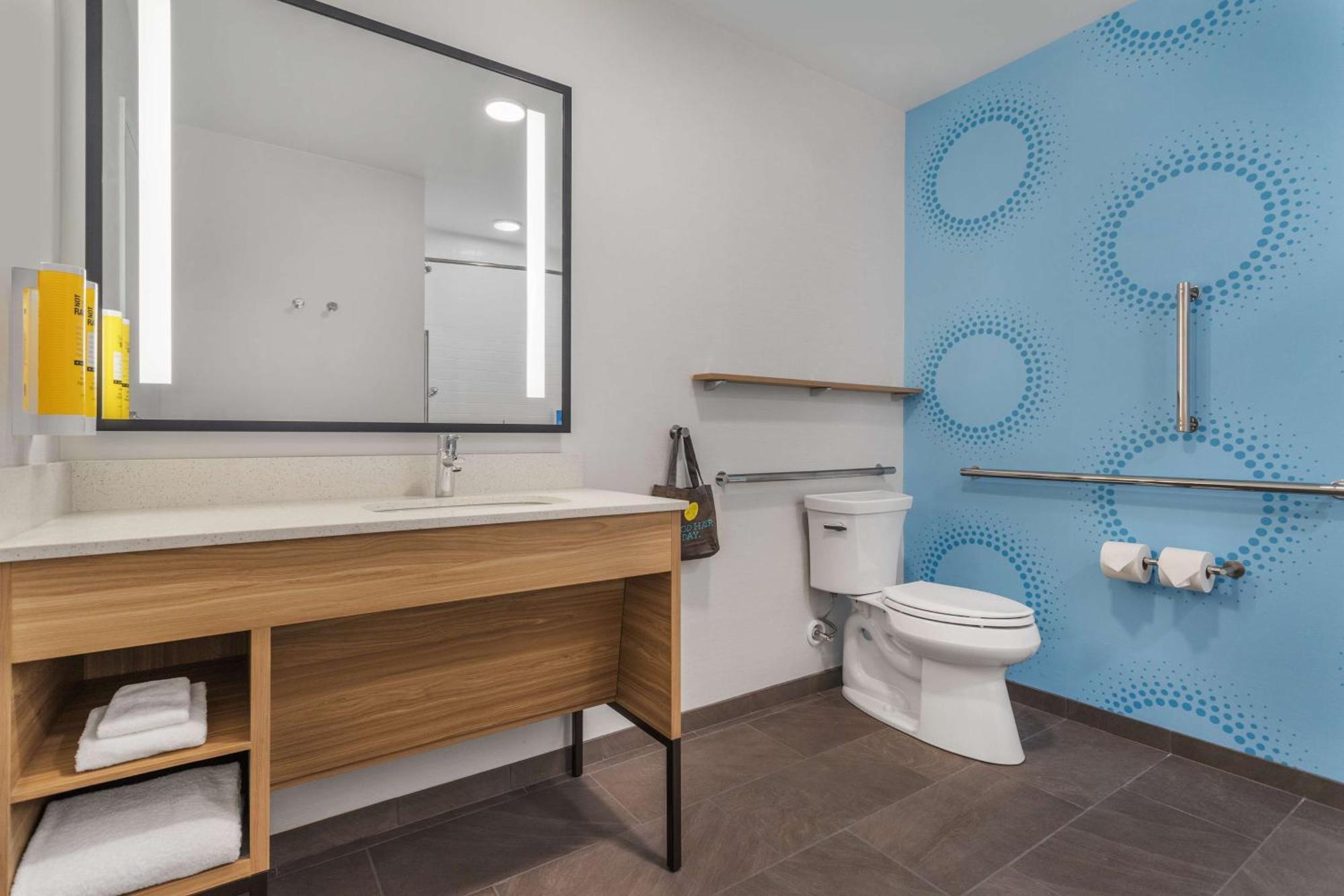 Tru By Hilton Janesville Extérieur photo